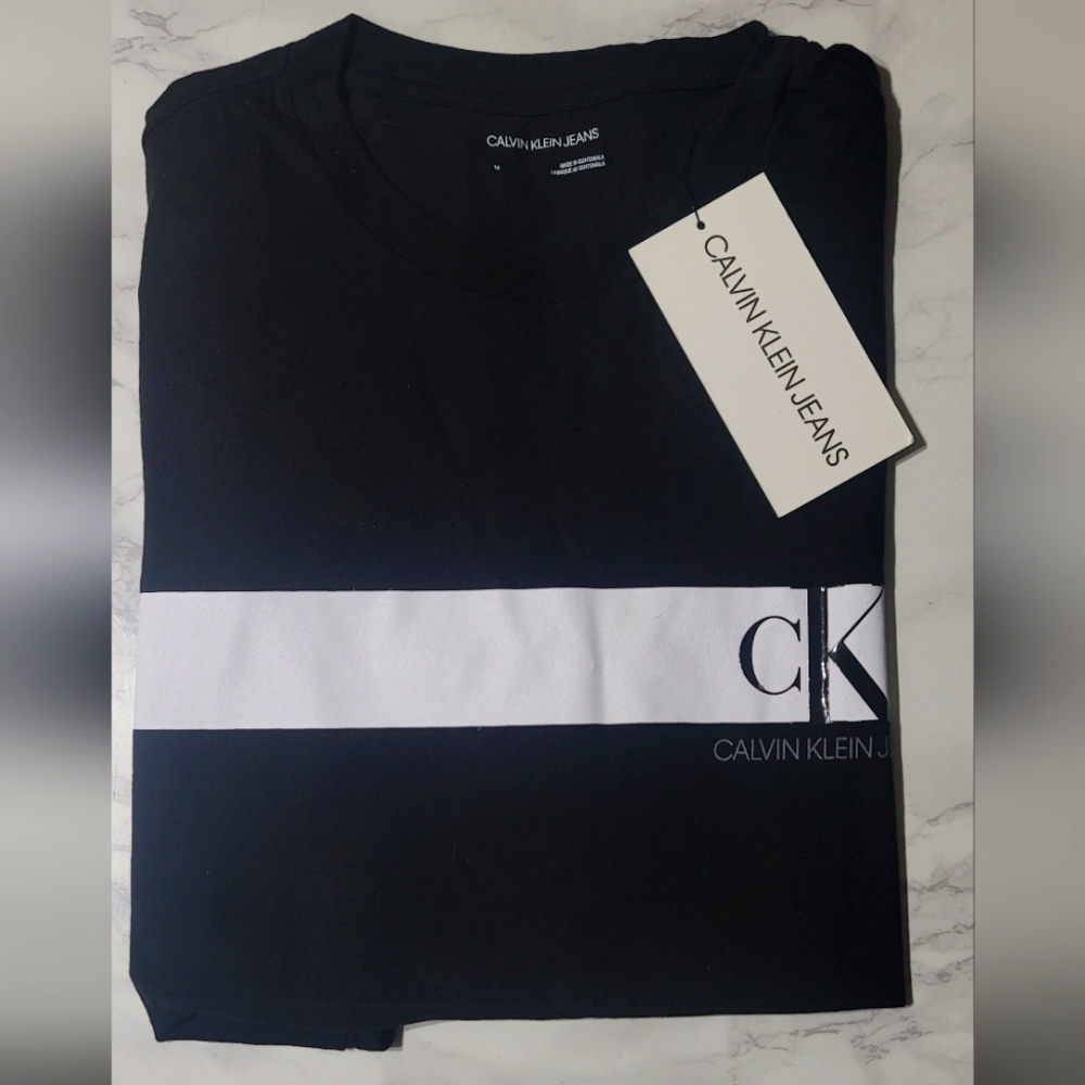 Calvin Klein Mens Medium Tee